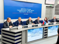 Электрычны смеццявоз, аградроны, гібрыдныя красовер – чым будзе здзіўляць гасцей «ІННАПРОМ. Беларусь»