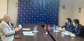Прыём генеральнага дырэктара кампаніі Zhongwei Trading Co. спадара Ма Лэй